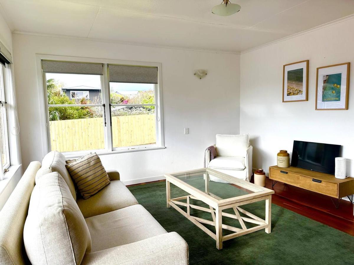 Serene Lake Taupo Abode Extérieur photo